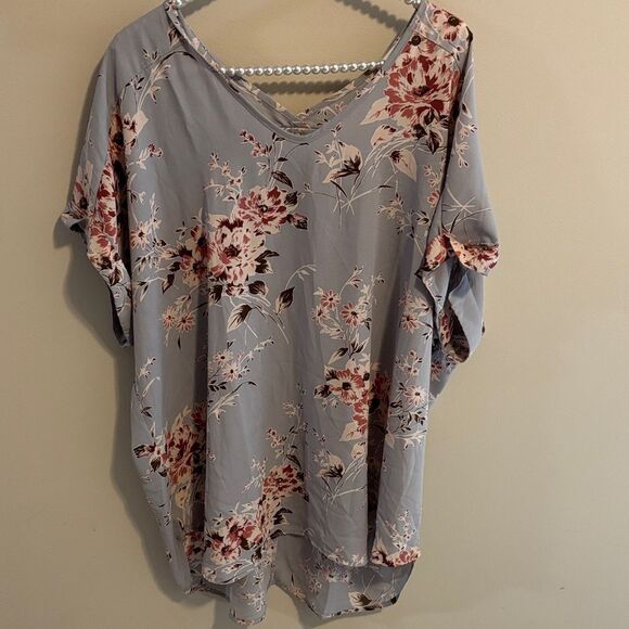 Janette plus Floral V-Neck Women’s Top size 3xl - Picture 1 of 6